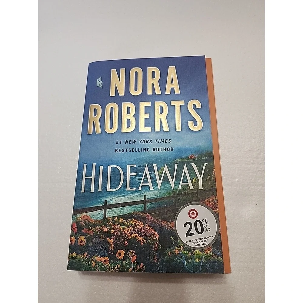 Hideaway By Nora‎ Roberts Paperback